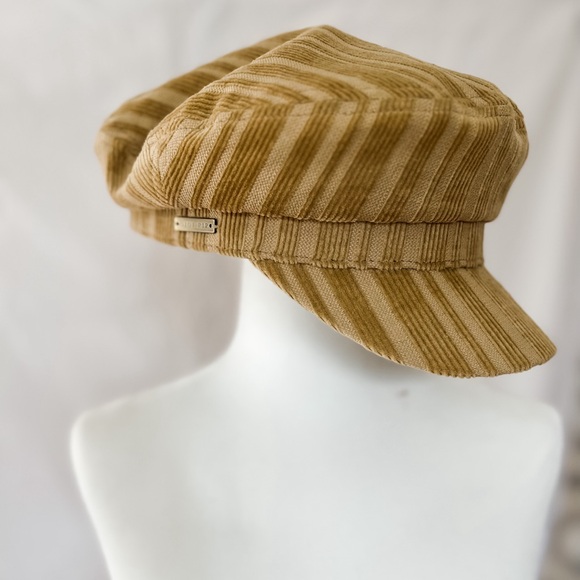 Gigi Pip Cabbie Hat - Picture 2 of 2